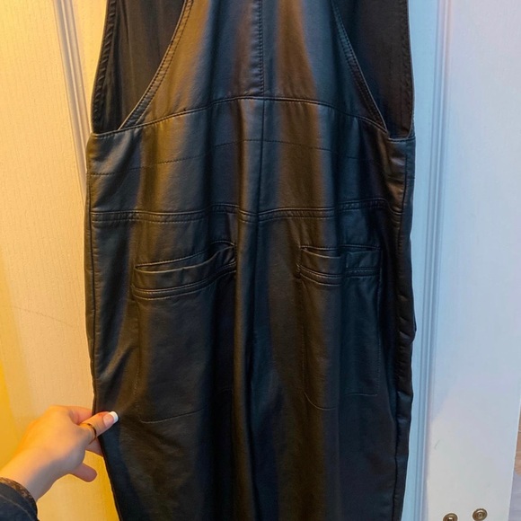 Free people leather moto overalls. Price negotiable. All in CAD - Picture 4 of 5